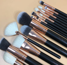 Load image into Gallery viewer, ROSE GOLD MAKEUP BRUSHES 15 PCS